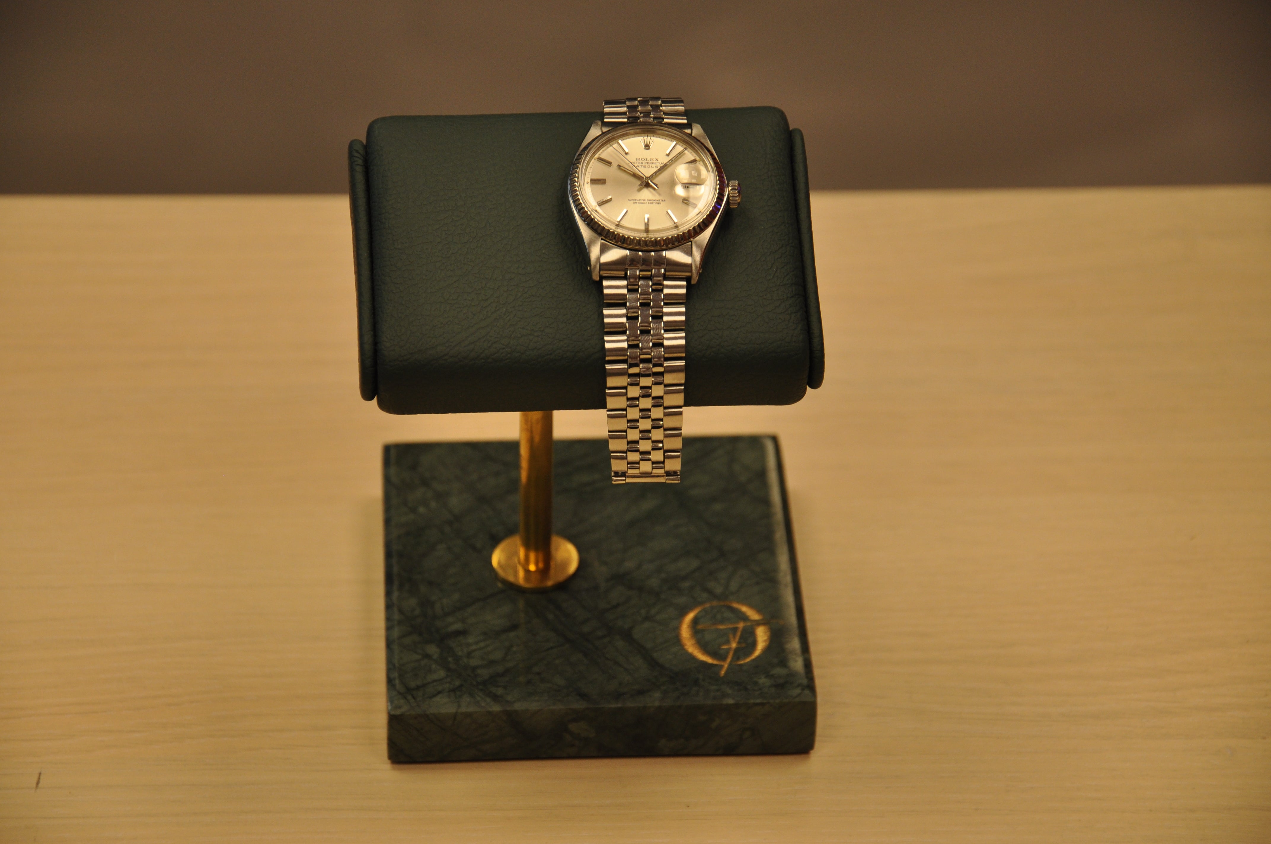 Marble Watch Stand | Emerald Green | 1 Watch