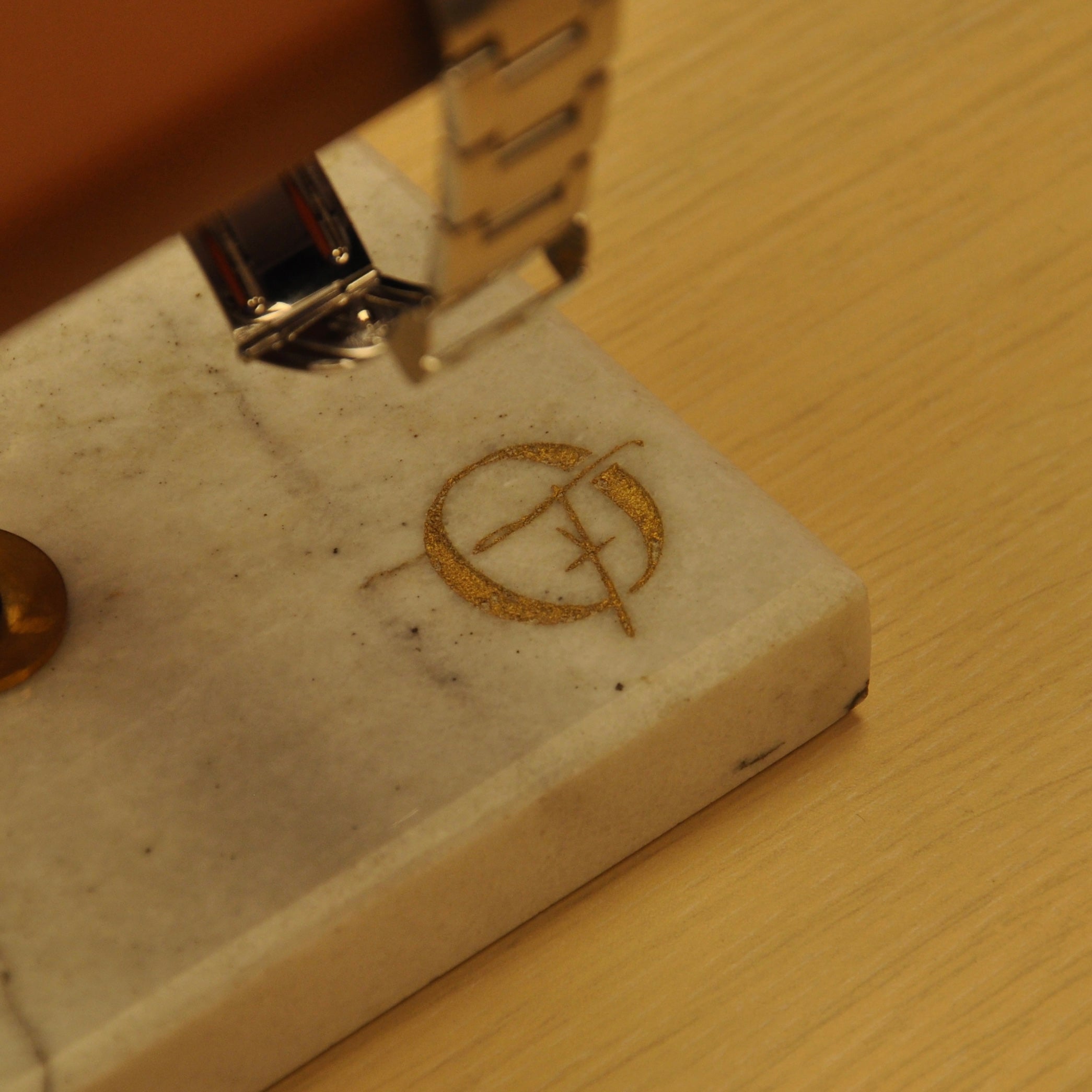 OFL Marble Watch Stand – Cognac Leather (One Watch)